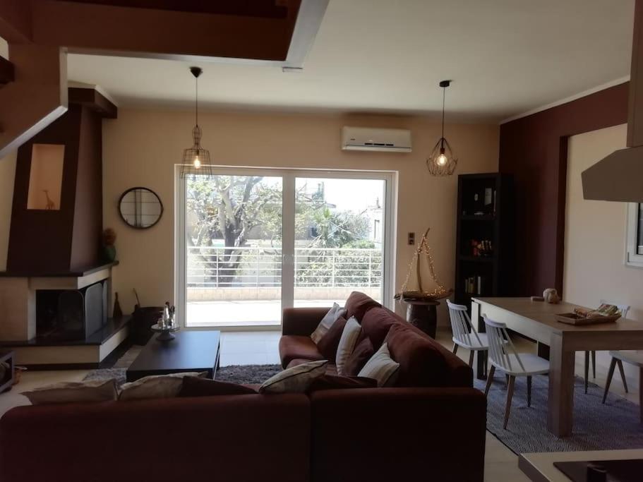 Nikolas Apartment. Aktaio Rio Patra ภายนอก รูปภาพ