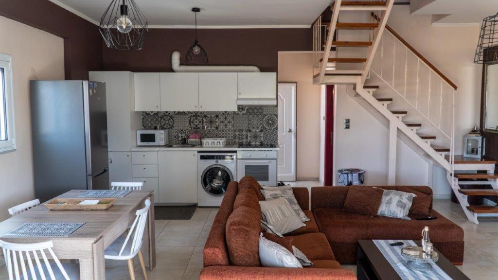 Nikolas Apartment. Aktaio Rio Patra ภายนอก รูปภาพ